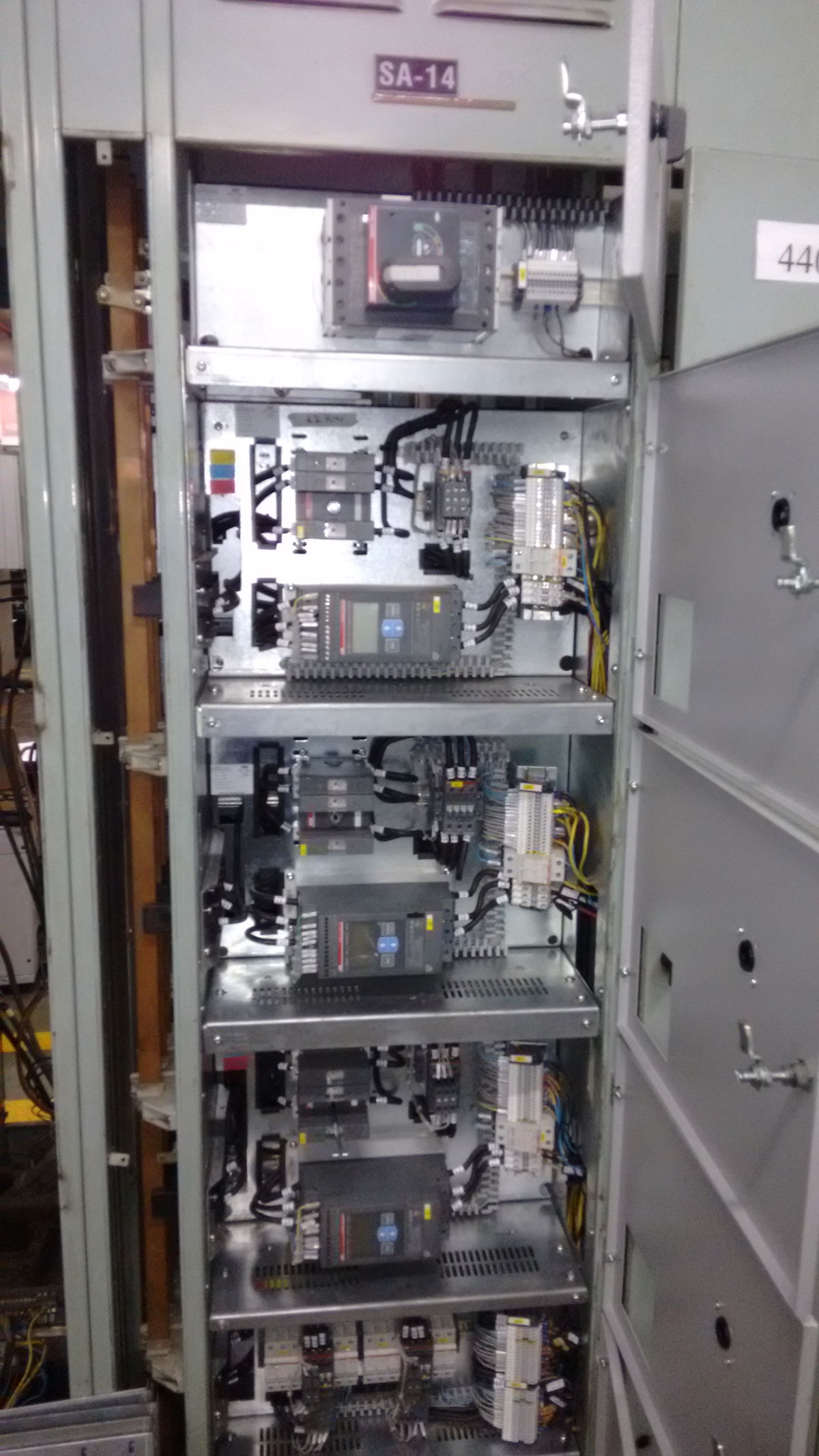 ABB desenvolve solução para modernização de produtos de baixa tensão