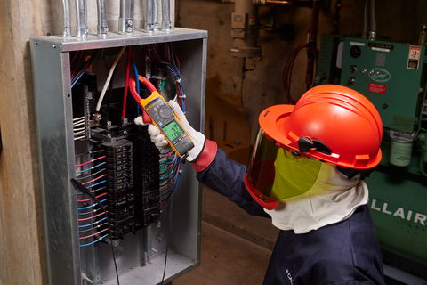 Quatro mitos surpreendentes sobre segurança elétrica