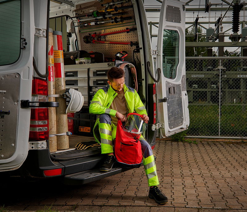 DEHNcare ArcFit: Individuelle Schutzkleidung gegen Störlichtbögen für Elektriker