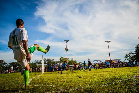 Philips y la Real Federación de Fútbol de los Países Bajos ofrecen clínicas de fútbol en Brasil