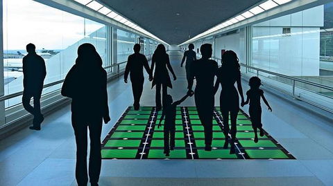 Innovación en generación de energía a través de la pisadas humanas.