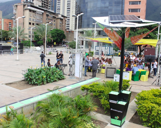 Cargador solar urbano es instalado en Venezuela