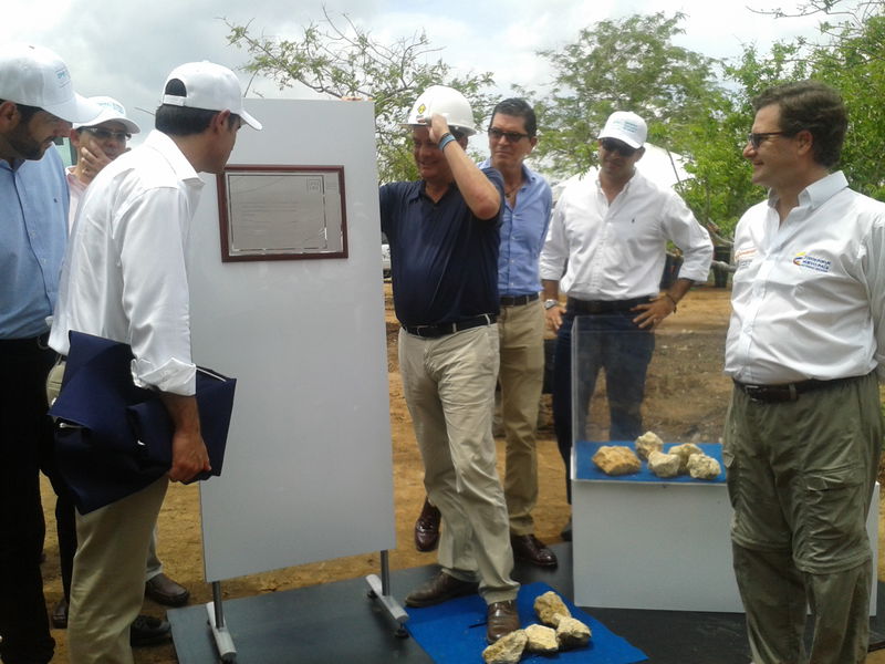 Inicia construcción de planta de regasificación