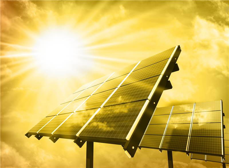 Proyecto para crear su propia energía a partir de una planta solar piloto