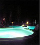 Las piscinas: seguridad en alumbrado bajo el agua