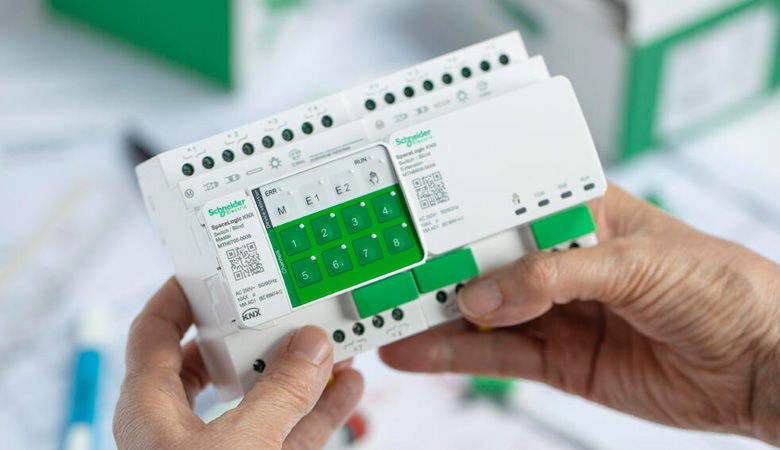 SpaceLogic KNX