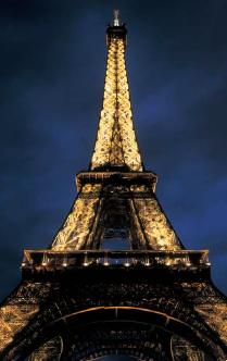 DER EIFFELTURM – Philips Licht erhielt wieder den Zuschlag!