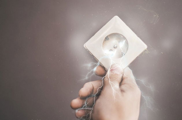 Brandschutzschalter, RCDs  und vieles mehr - Tobias Zahn von ABB im Interview