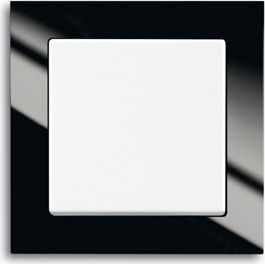 Busch-axcent ®: Gradlinigkeit jetzt auch in hochglänzendem Schwarz