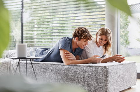 Busch-Jaeger präsentiert die neue Dimension intelligenter Haus- und Gebäudetechnik