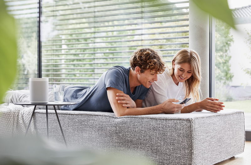 Busch-Jaeger präsentiert die neue Dimension intelligenter Haus- und Gebäudetechnik