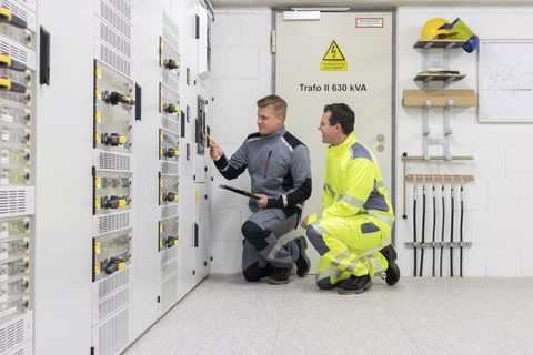 Gefährdungsanalyse - Sich selbst und Mitarbeiter bei Störlichtbögen rechtssicher schützen