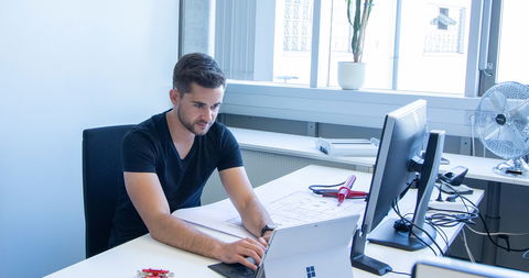 Zeit sparen beim Materialeinkauf: Jetzt mit nur 2 Klicks vom DEHN Produktkonfigurator zum Großhändler