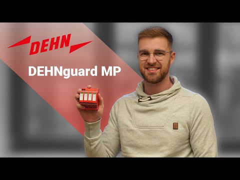 Elektromeister testet den neuen DEHNguard mit Push-in-Doppelklemme