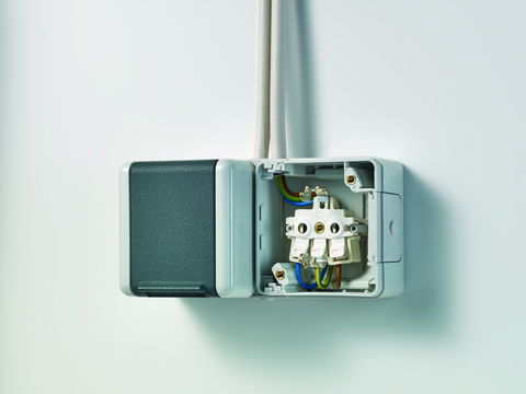 Doppelsteckdose mit Trennsteg