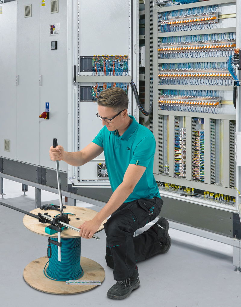 Kompakter Tragschienenschneider für den professionellen Einsatz