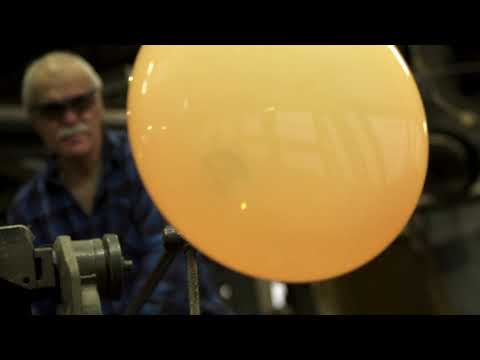 Heiß, heißer, RING OF FIRE: Atemberaubende Glasbläserkunst | Pendelleuchten