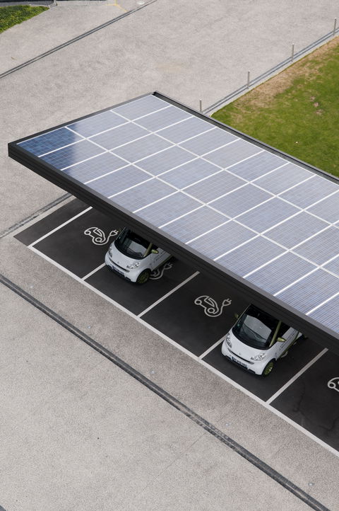 Schneider Electric präsentiert Prosumer Home-Lösung für intelligentes Lademanagement im Wohnbau