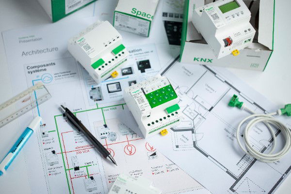 Jetzt anmelden und erweitere Dein Wissen in der Gebäudesystemtechnik KNX!