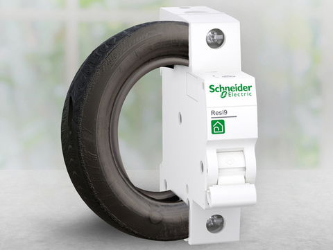 Nachhaltigkeit zuhause: der Resi9 Leitungsschutzschalter aus recyceltem Materialien