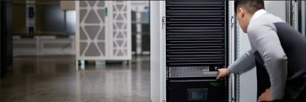 Die Bedeutung der unterbrechungsfreien Stromversorgung (USV) für zuverlässigen Geräteschutz