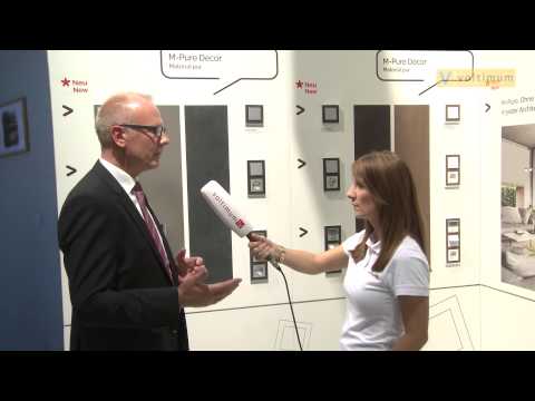 Team Schneider Electric präsentiert sich auf der elektrotechnik 2013 in Dortmund