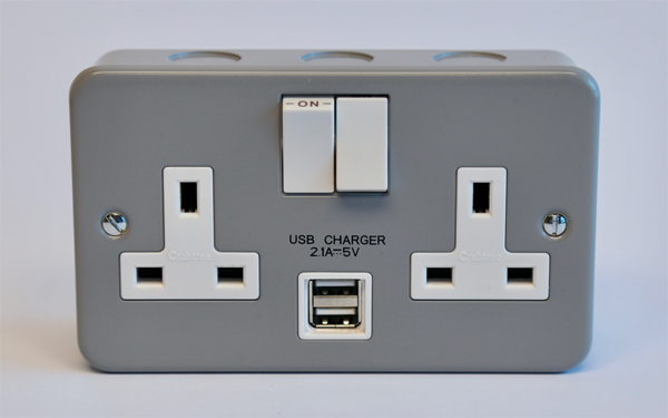Crabtree introduces new Metalclad Dual USB socket outlet