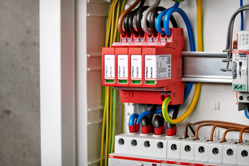 DEHNguard MP: perfect for residential buildings. Quick and space-saving installation.