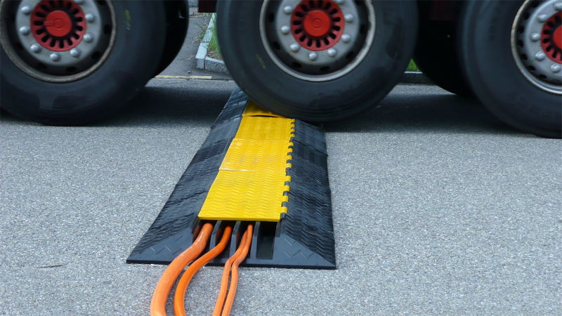 Verbesserter Schutz durch Kabelbrücken von WALTHER-WERKE - Für mehr Sicherheit auf Baustellen