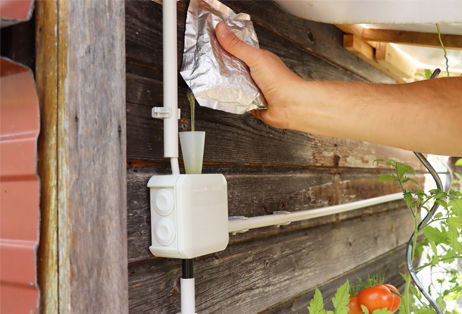 UNIVERSALBOX CG – Verbindungs- und Abzweigdose mit Klemmen und kennzeichnungsfreiem Gießharz