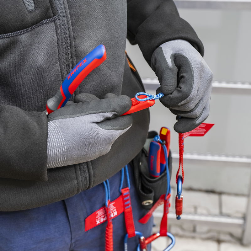 Multi-component handles are now even more comfortable to use: KNIPEX presents new three-component Comfort Handles