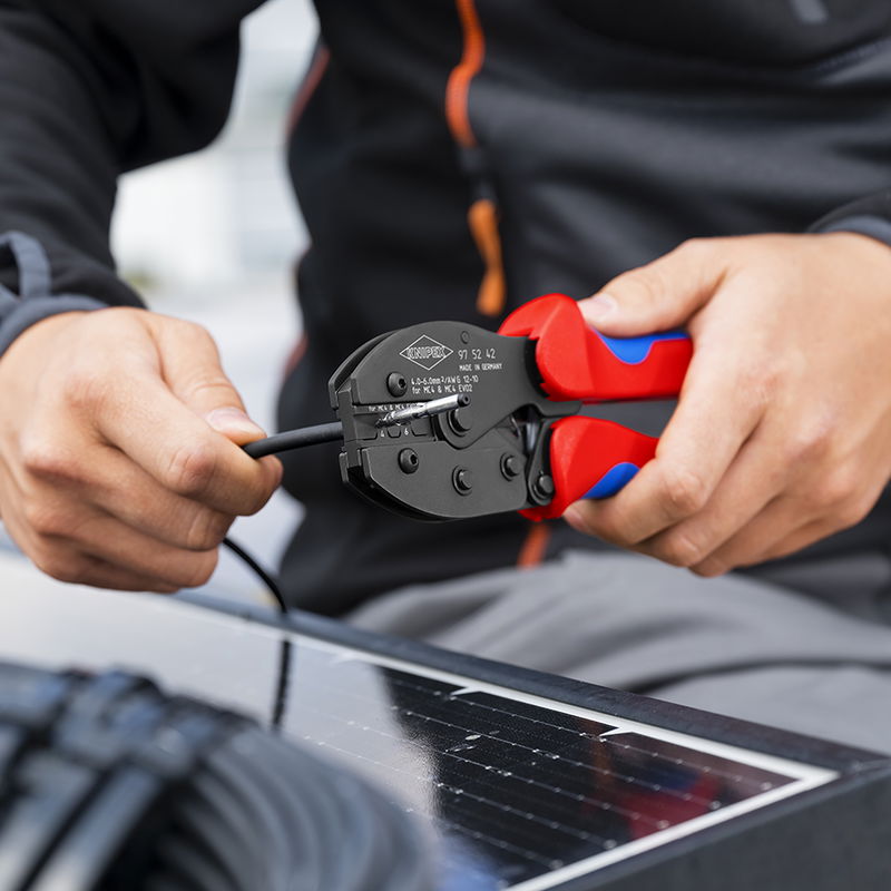 KNIPEX launches the PreciForce® for MC4 and MC4 EVO2 Crimp Contacts