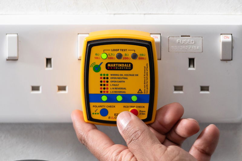 Enhancing electrical safety for electricians: Martindale Electric’s EZ165 and EZ365 socket testers feature non-trip earth loop test