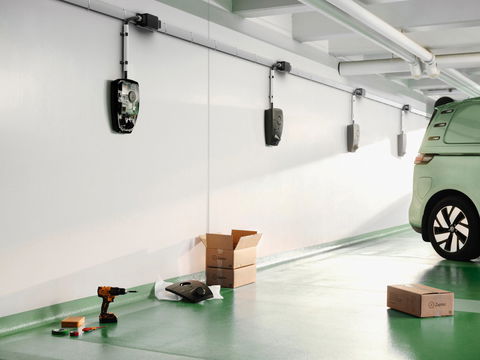 Ladeinfrastruktur: Warum fünf Kabel verlegen, wenn eines reicht?