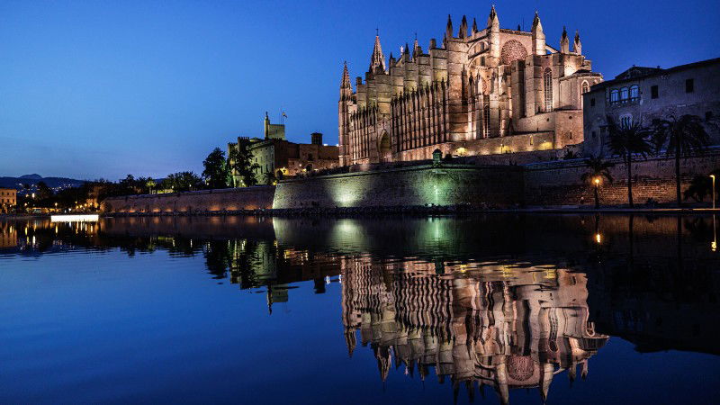 Iluminación arquitectónica de la Catedral de Palma de Mallorca