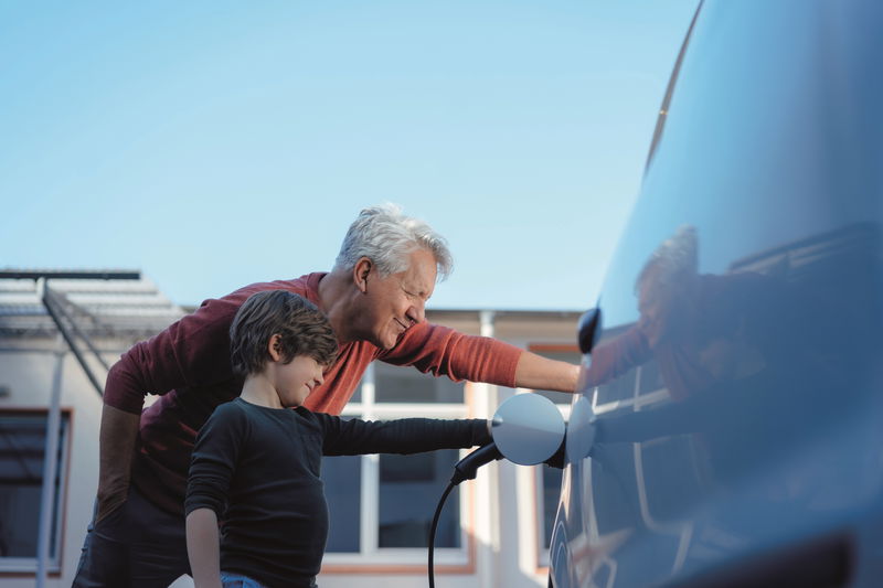 sonnen ofrece carga rápida y segura al coche eléctrico