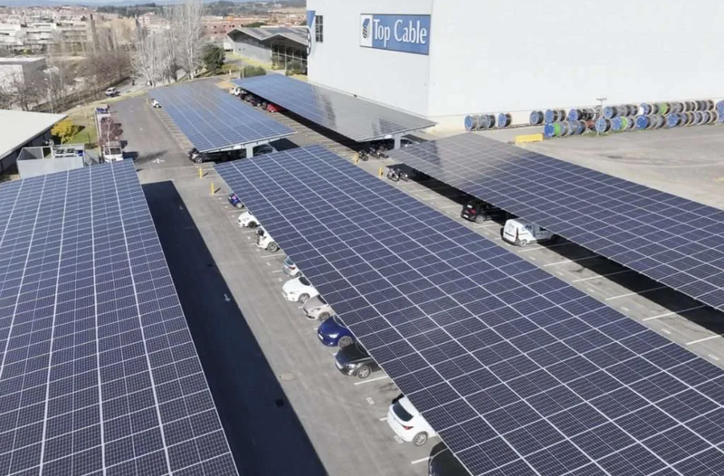 Top Cable instala en sus oficinas uno de los mayores puntos de recarga de EV de Europa