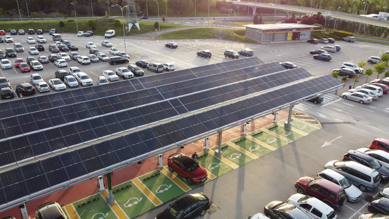 EVcharge inaugura 32 nuevos puntos de recarga para vehículos eléctricos en La Morea, Navarra