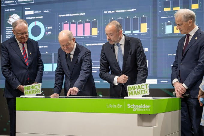 Schneider Electric hace hincapié en la importancia del software, la automatización y la electrificación para acelerar la competitividad industrial