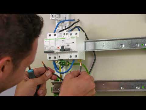 ¿Cómo instalar un limitador de sobretensiones transitorias de Schneider Electric?