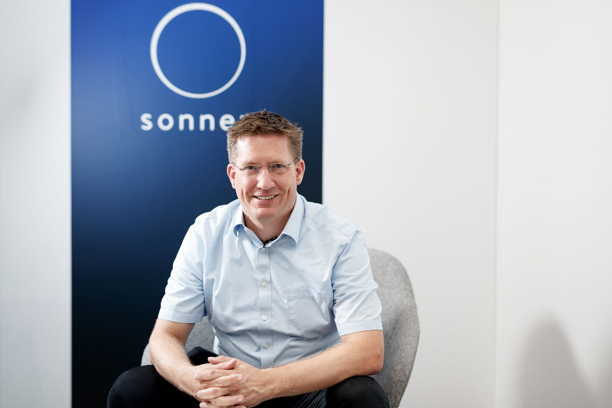 Entrevista a Oliver Koch, CEO de sonnen: El almacenamiento de energía es el primer paso, pero hoy ofrecemos todo un ecosistema para la energía limpia