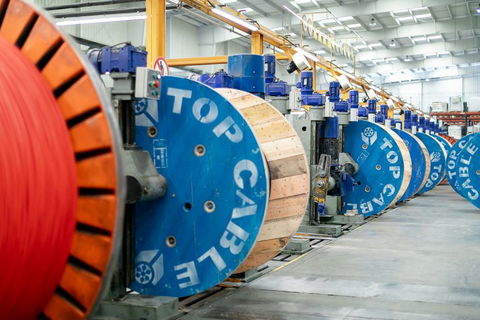 Recubrimientos de un cable eléctrico