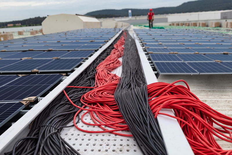 ¿Cómo pueden afectar a un cable solar las temperaturas extremas?
