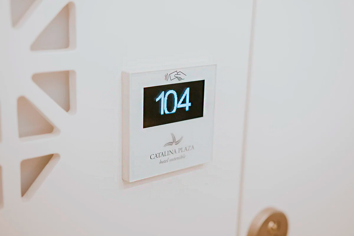 Zennio implementa sus soluciones domóticas en el hotel sostenible Catalina Plaza