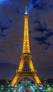 La iluminación de la torre Eiffel, un recorrido por sus 126 años de vida