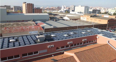 Proyectos de autoconsumo eléctrico en los sectores industrial y servicios