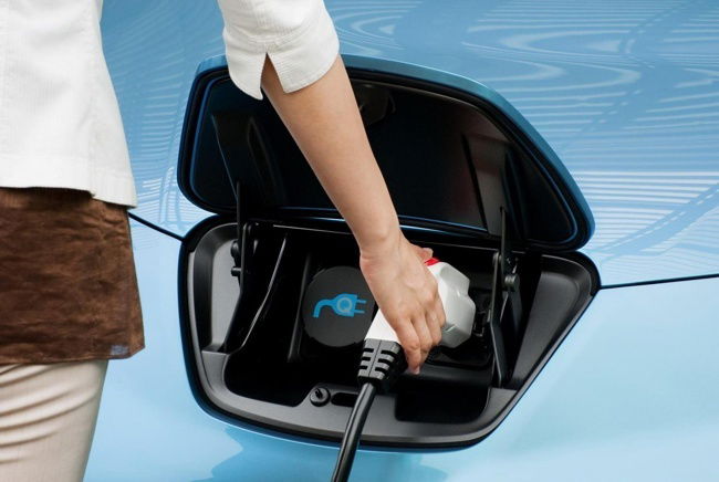 Coches eléctricos: Conoce los tipos de conectores, los tipos de recarga y los modos de carga