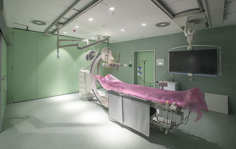 Equipos electromédicos y electrónicos en instalaciones eléctricas críticas sanitarias