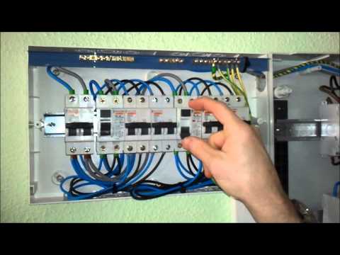 Interruptor diferencial. Contacto indirecto a tierra. Contacto directo a tierra. Selectividad.