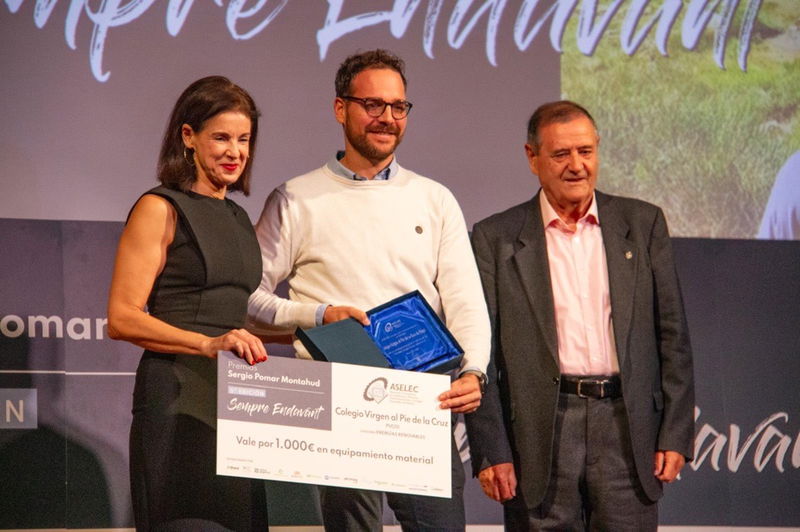 El Colegio Virgen al Pie de la Cruz impulsa la tecnología y la transición energética con soluciones digitales de ABB